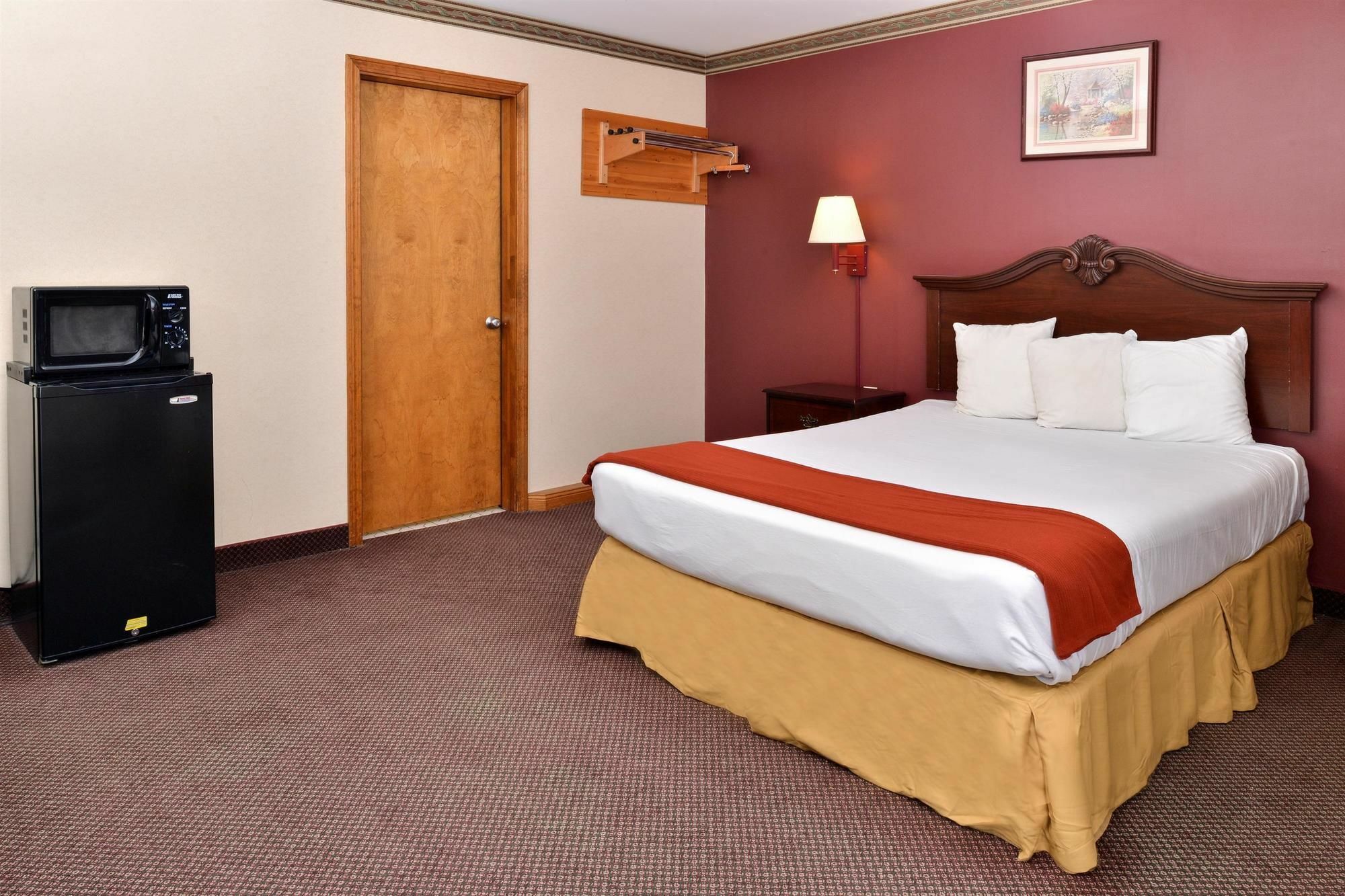 Americas Best Value Inn & Suites Wolcott ภายนอก รูปภาพ